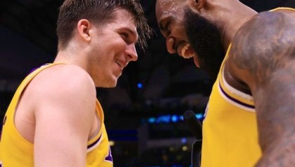DB电竞-里夫斯状态回归赛季初，詹姆斯缺席全明星赛|NBA|体育赛事讨论|奥斯汀-里弗斯|奥斯汀·里夫斯|洛杉矶湖人队_新浪体育_新浪新闻