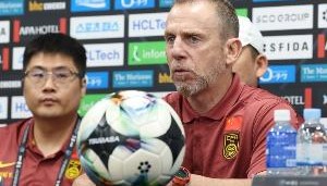 媒体人评国足：上半场很拼，中超级别的个人能力太难改变局面了