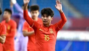 老蒯要来了？跟队：19岁蒯纪闻参与海港赛前合练，首秀逐步临近