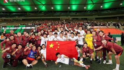 DB电竞官网平台-零封与巨变：铁血青春“远征的铁蹄”还在前进！|中国足球|U23|中国亚洲杯|中国男足|王钰栋_新浪新闻