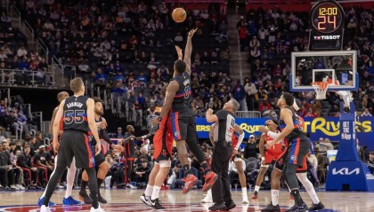 三分里程碑！杜兰特32+7+3打爆活塞！火箭探花奇兵，阿门完胜弟弟